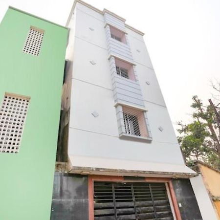 Hotel Alaka Puri Luaran gambar